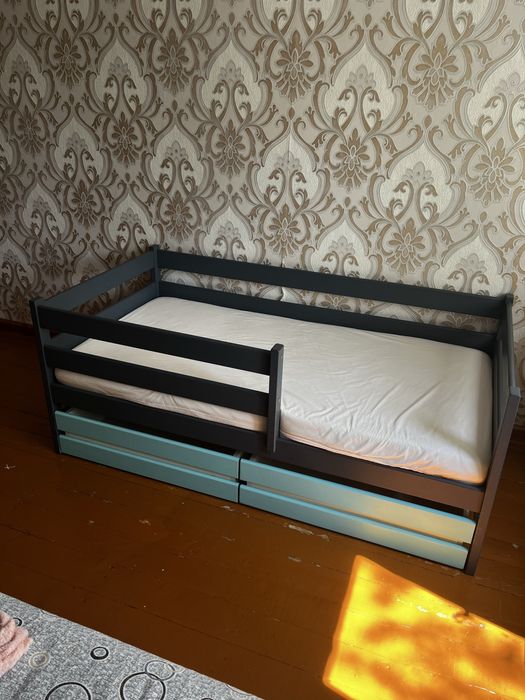 Продам Детскую кровать.