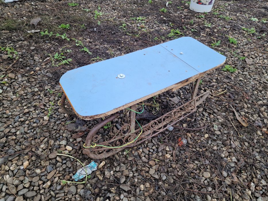 Sanie din fier zapada