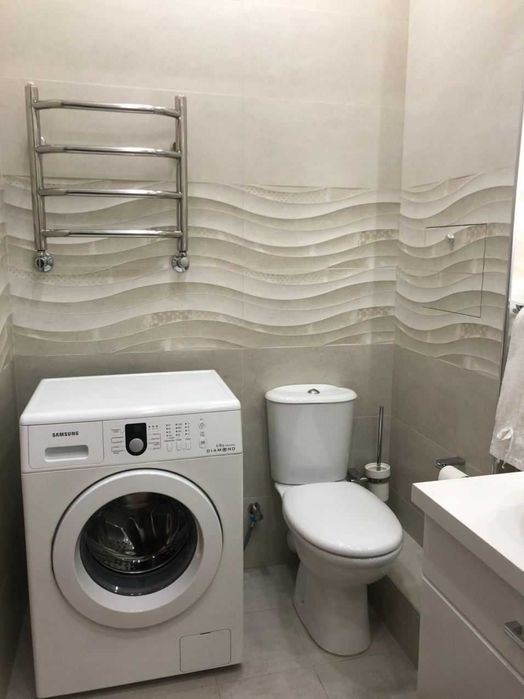 м.Ойбек Ц-7 пос.Юж.Кореи  1(2)-комн 2/9 45 м² ремонт меб/тех