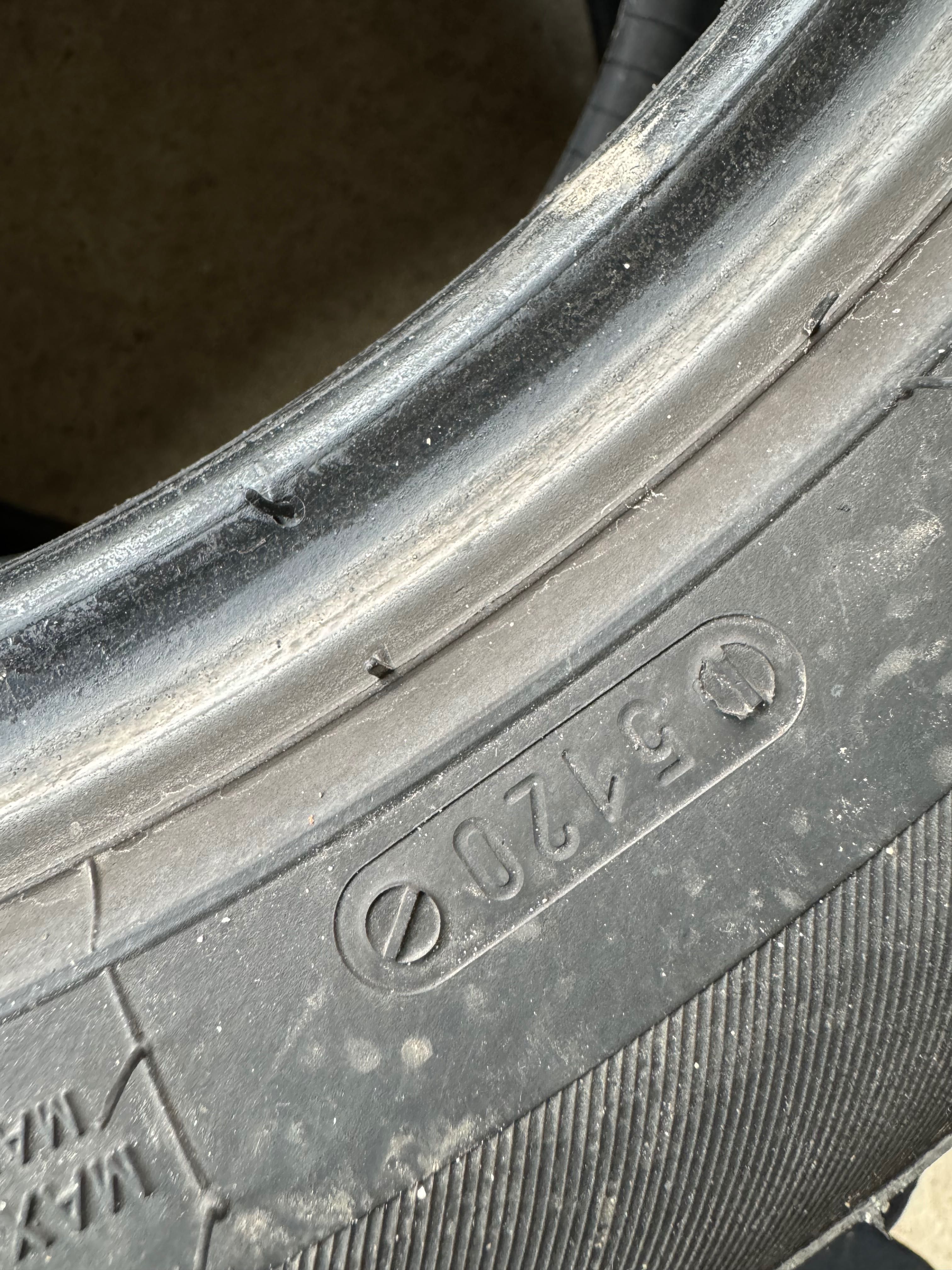 Продавам гуми 205/55/16