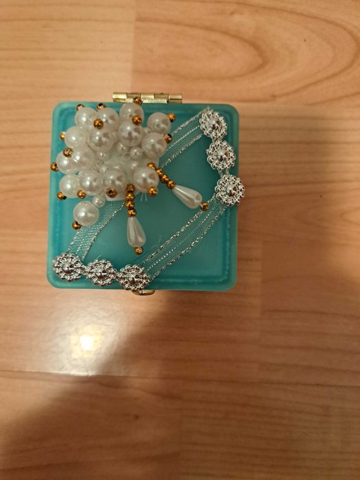 Cutie de bijuterii din sticla