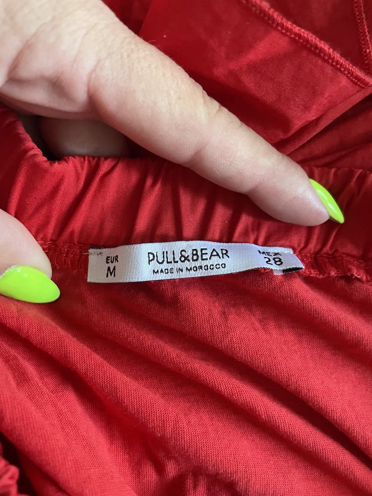 Червена рокля  Pull &Bear