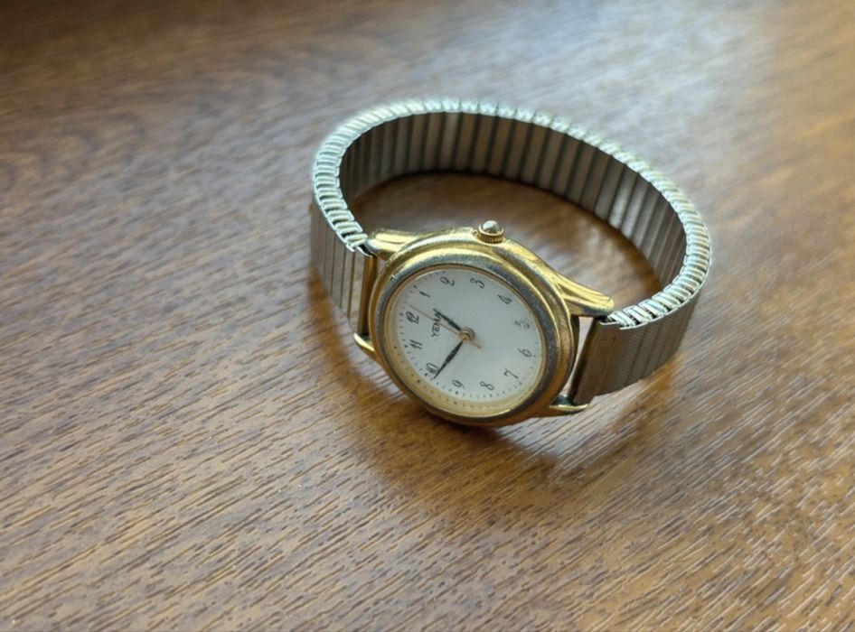 Ceasuri-modele elegante-90 lei buc