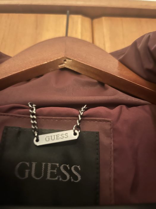 Vand haina dama GUESS Noua