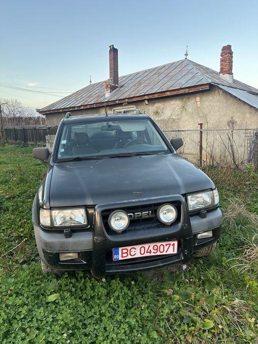 Vand sau dezmembrez opel frontera 2.2 diesel autoutilara