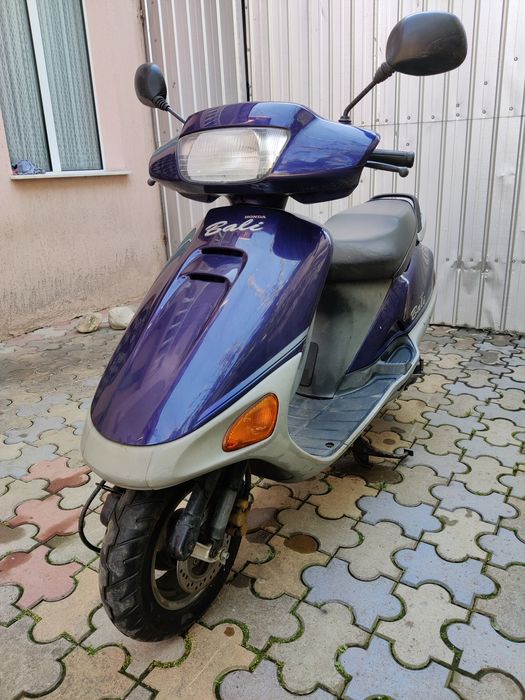 Scuter Honda Bali in 2 timpi. Cu acte