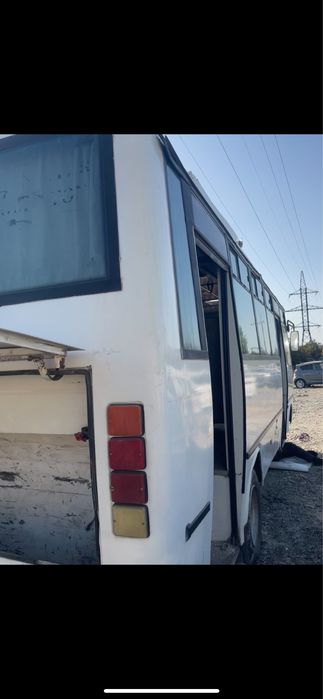 Isuzi avtobusga kabinka qoyib beramiz