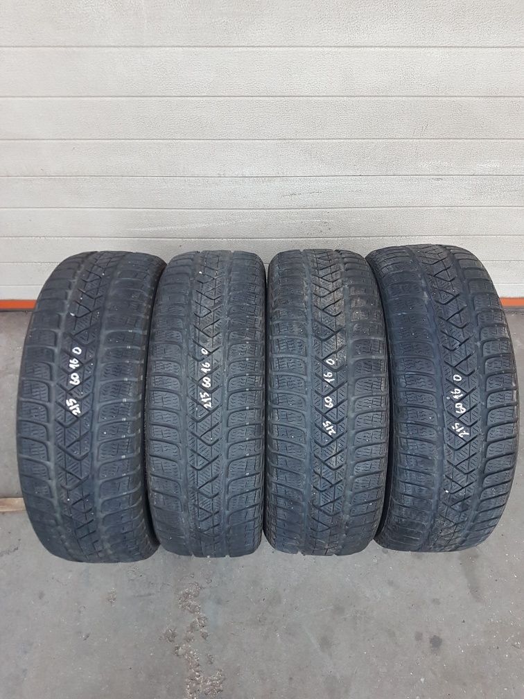 Зимни гуми 4 броя PIRELLI SottoZero3 215 60 R16 дот 4415