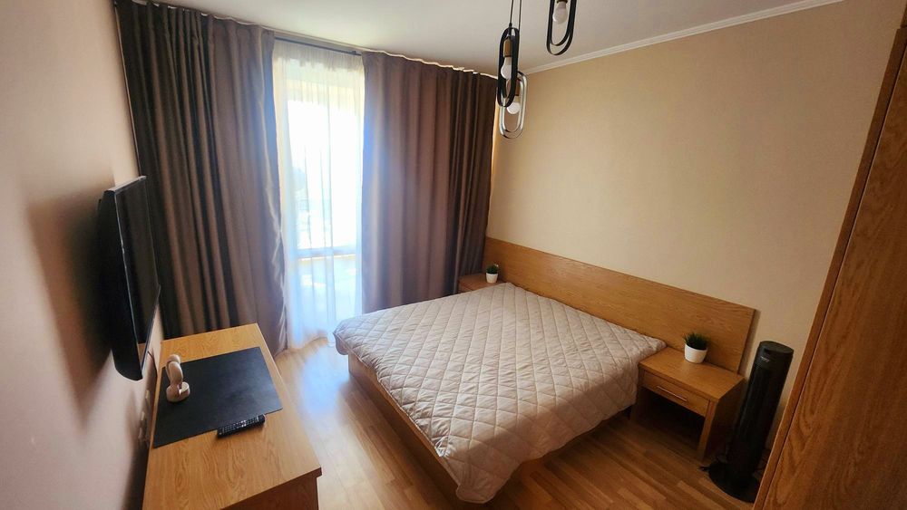 Продава двустаен обзаведен апартамент в Слънчев бряг