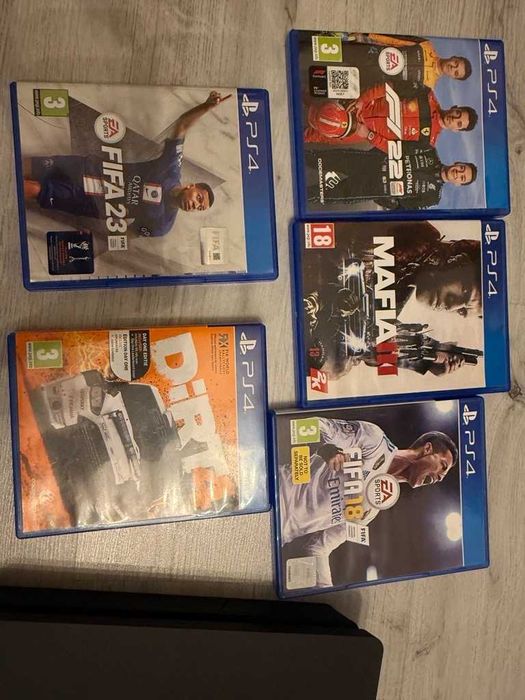 Consola Sony PlayStation 4 Slim 1 TB + 2 Controllere Second-Hand