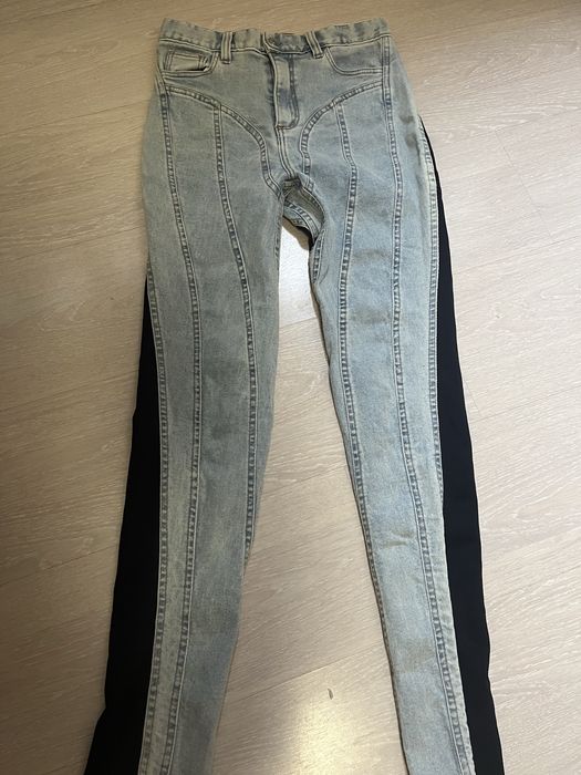 Дамски дънки – светъл деним с черни странични панели