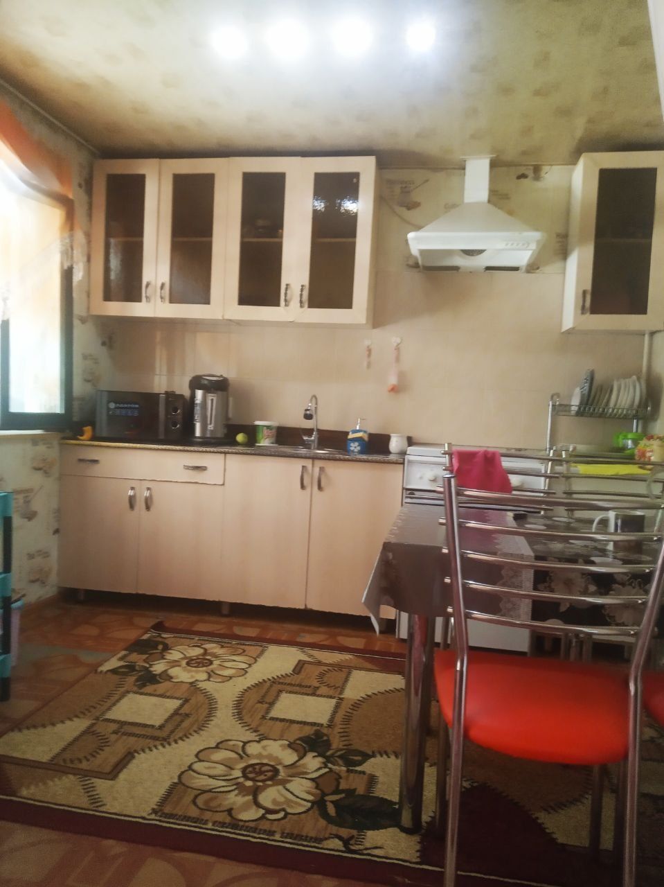 Shayxontohur tumanida 4 xonali  katej