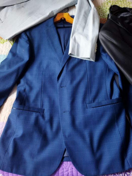 Продам мужской костюм