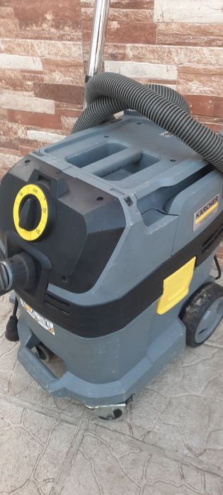 Прахосмукачка  Karcher  nt30/1 Tact Тупалка Сухо Строителство Почиства