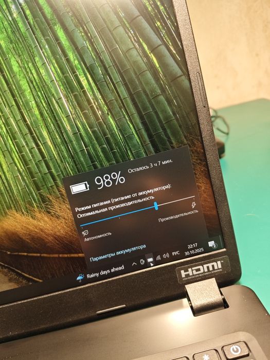 Acer Core i3 1005G1.