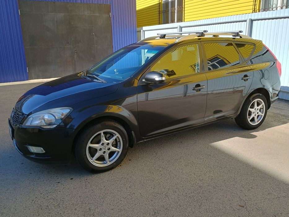 Продам kia ceed 2010