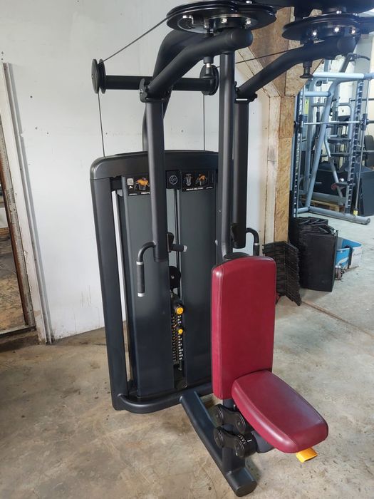 Precor Peck Fly/rear delt