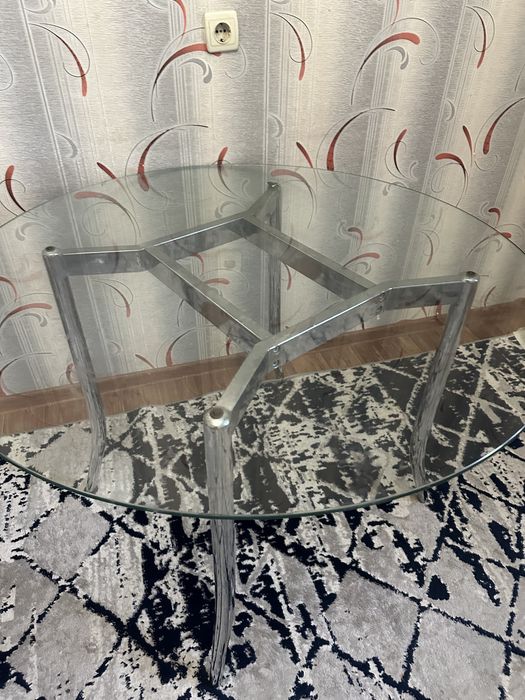 Стол круглый стеклянный