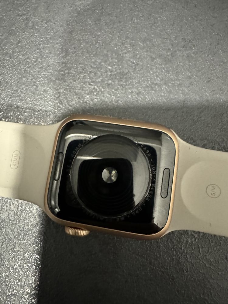 Apple watch Se gold rose