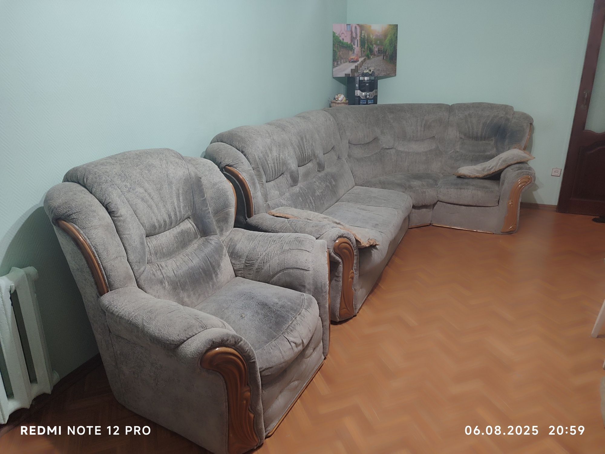 "Потютьков" диван угловой, с креслом.