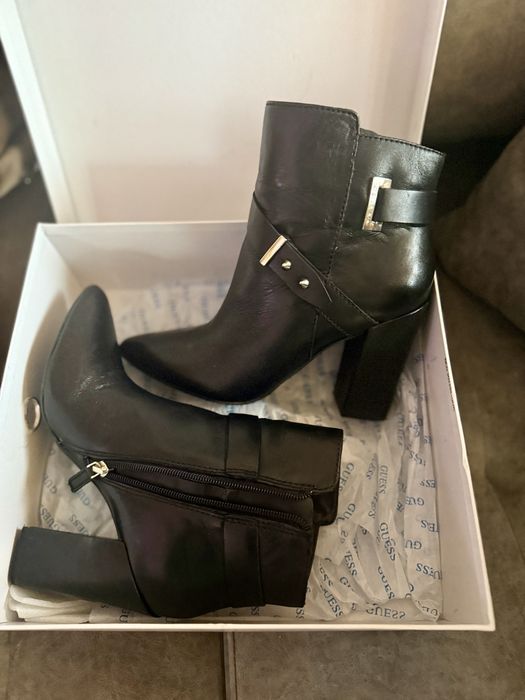 Елегантни Боти Guess