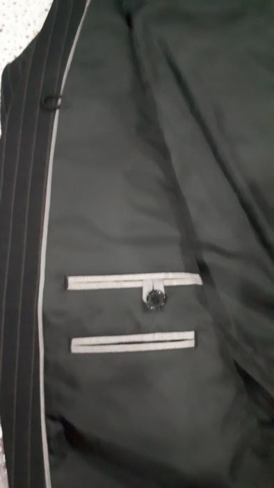 Мужской костюм тройка