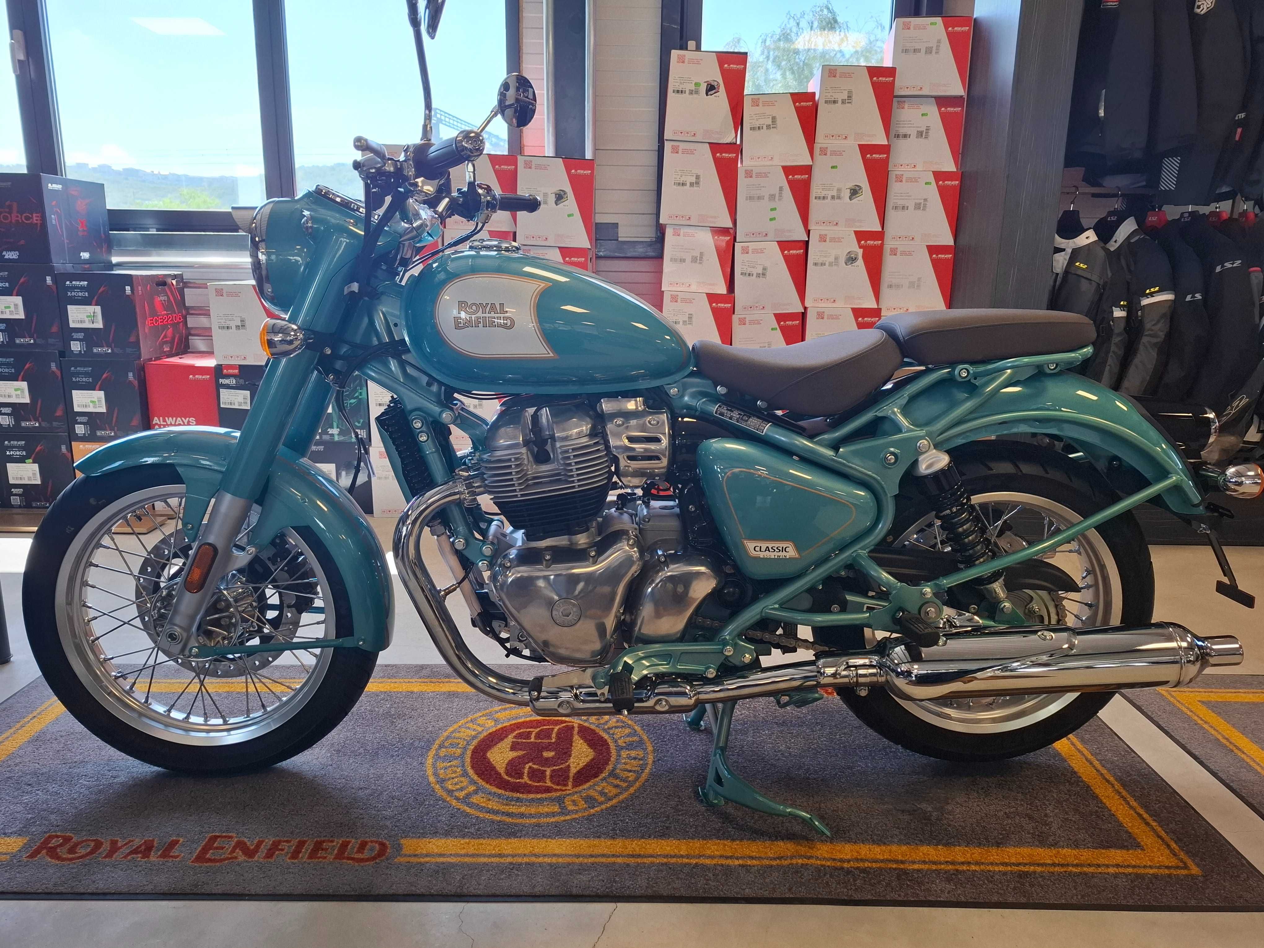 Motocicleta Royal Enfield Classic 650