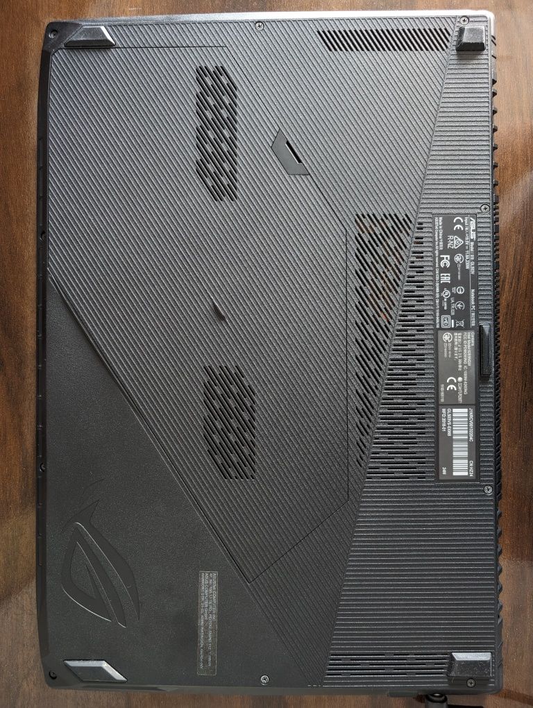 Laptop Asus ROG Strix Scar GL503VS - GTX 1070, 144Hz