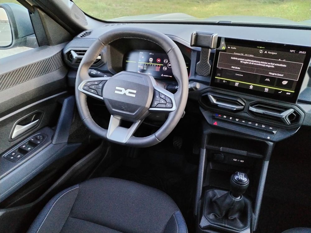 Dacia Duster 2025 TCe 4x4 Mild-Hybrid 2000km Import Germania