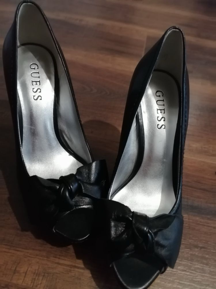 Дамски отворени токчета Guess