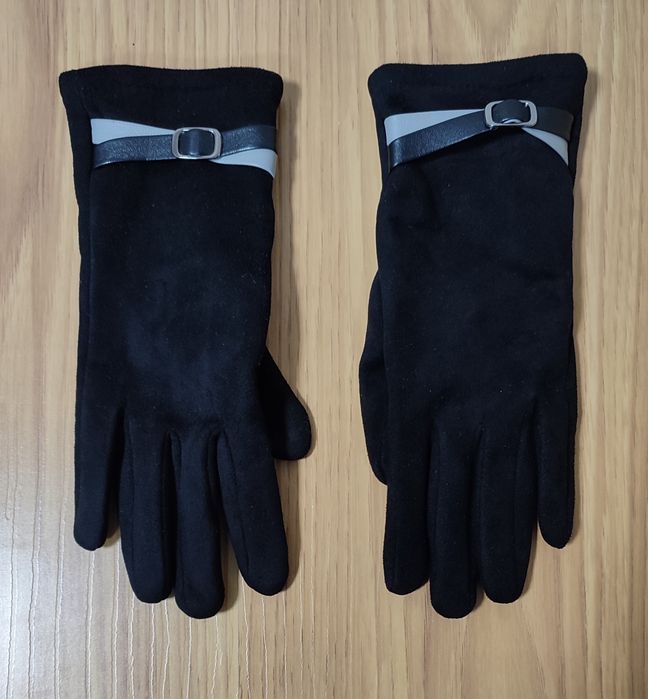 Продавам Шапки и Ръкавици