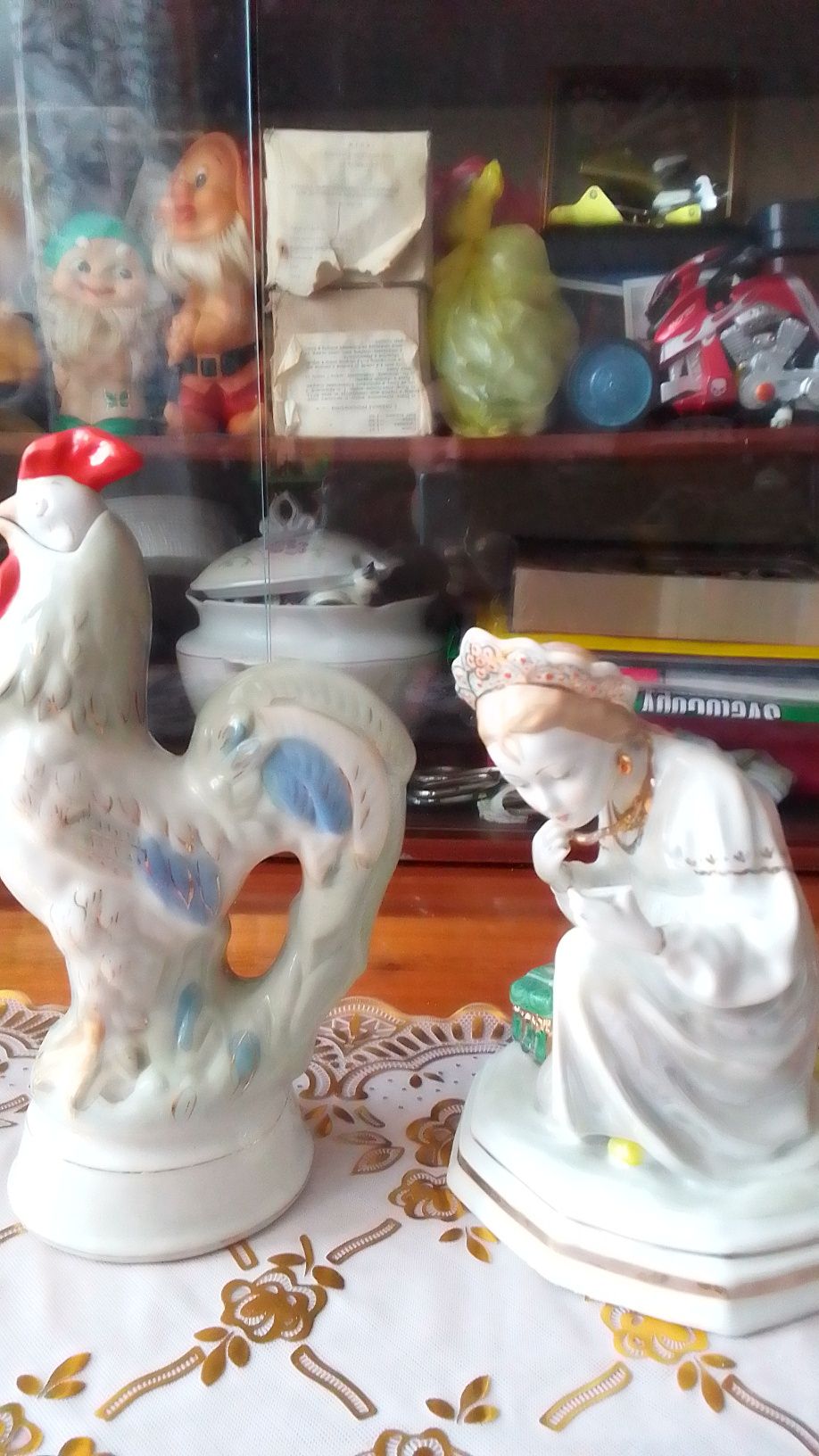 Статуэтка фарфор