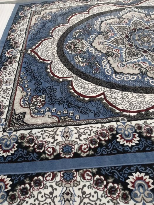 Srochna gilam sotiladi razmeri 3x4