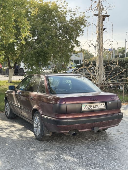 Продам Audi 80 2.0