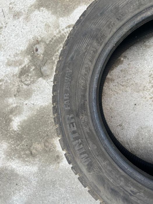 Vand cauciucuri noi 185/65R15