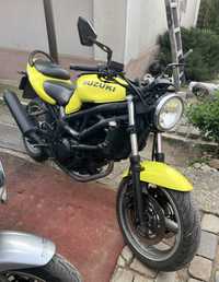 Motocicleta Suzuki SV 650