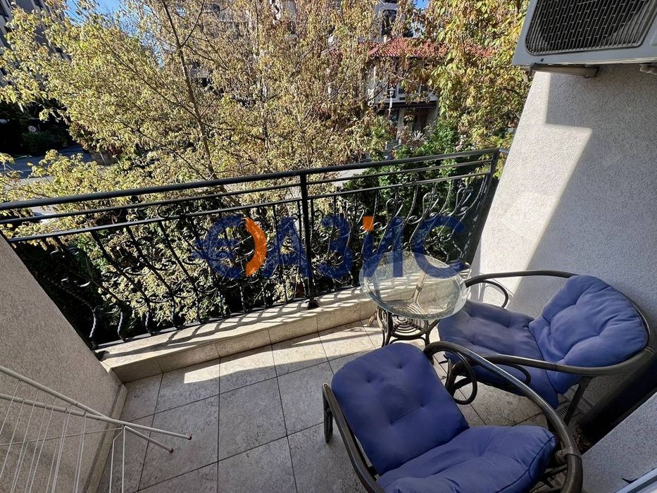 Двустаен апартамент в комплекс Dawn Park, 65 кв.м., Слънчев бряг, €92