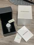 Emporio Armani дамски часовник. Нов НАМАЛЕНИЕ!