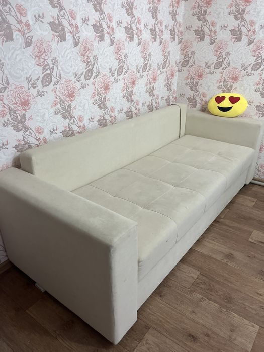 Продам диван в отличном состоянии