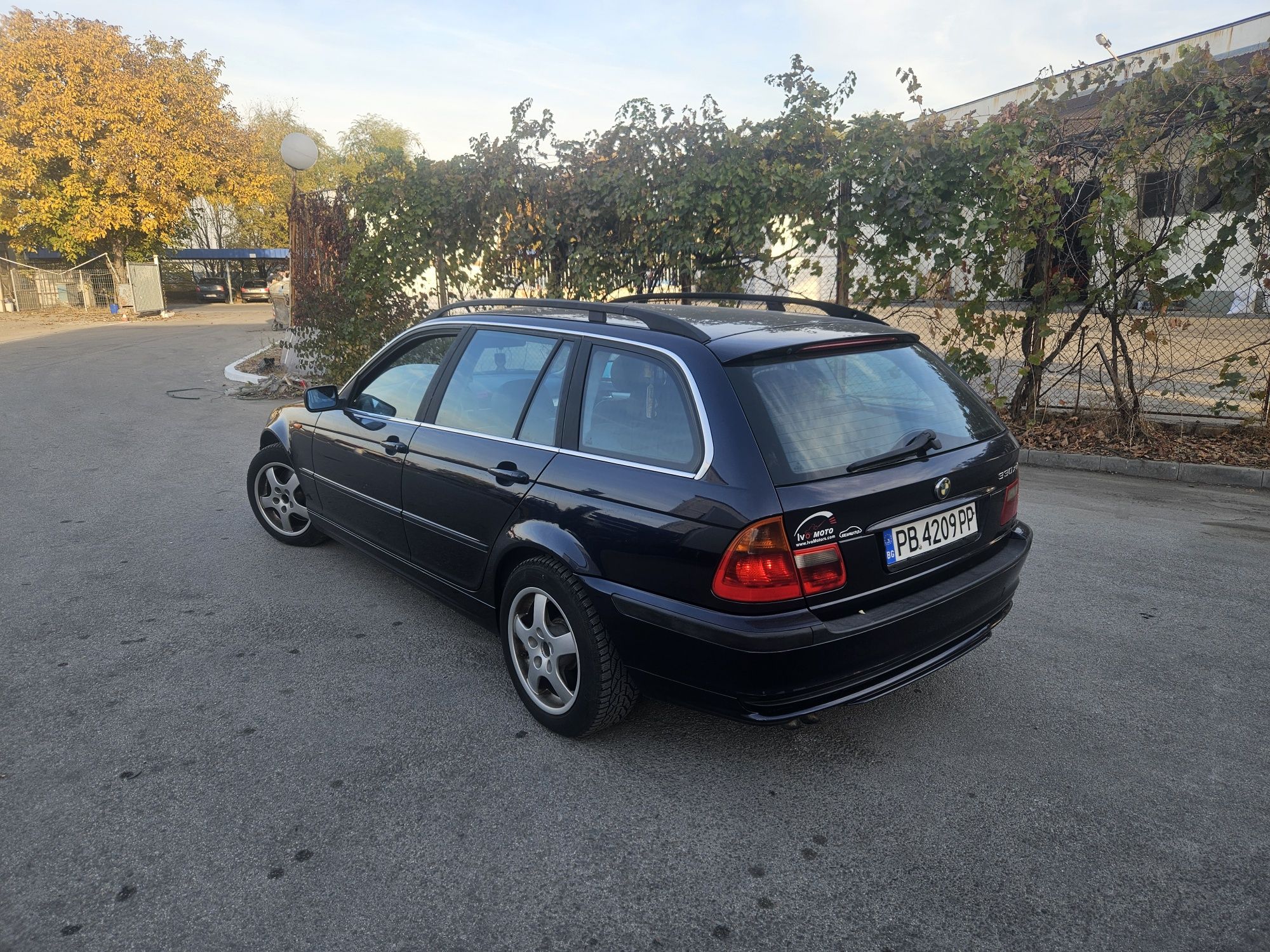 Продавам BMW 330XD