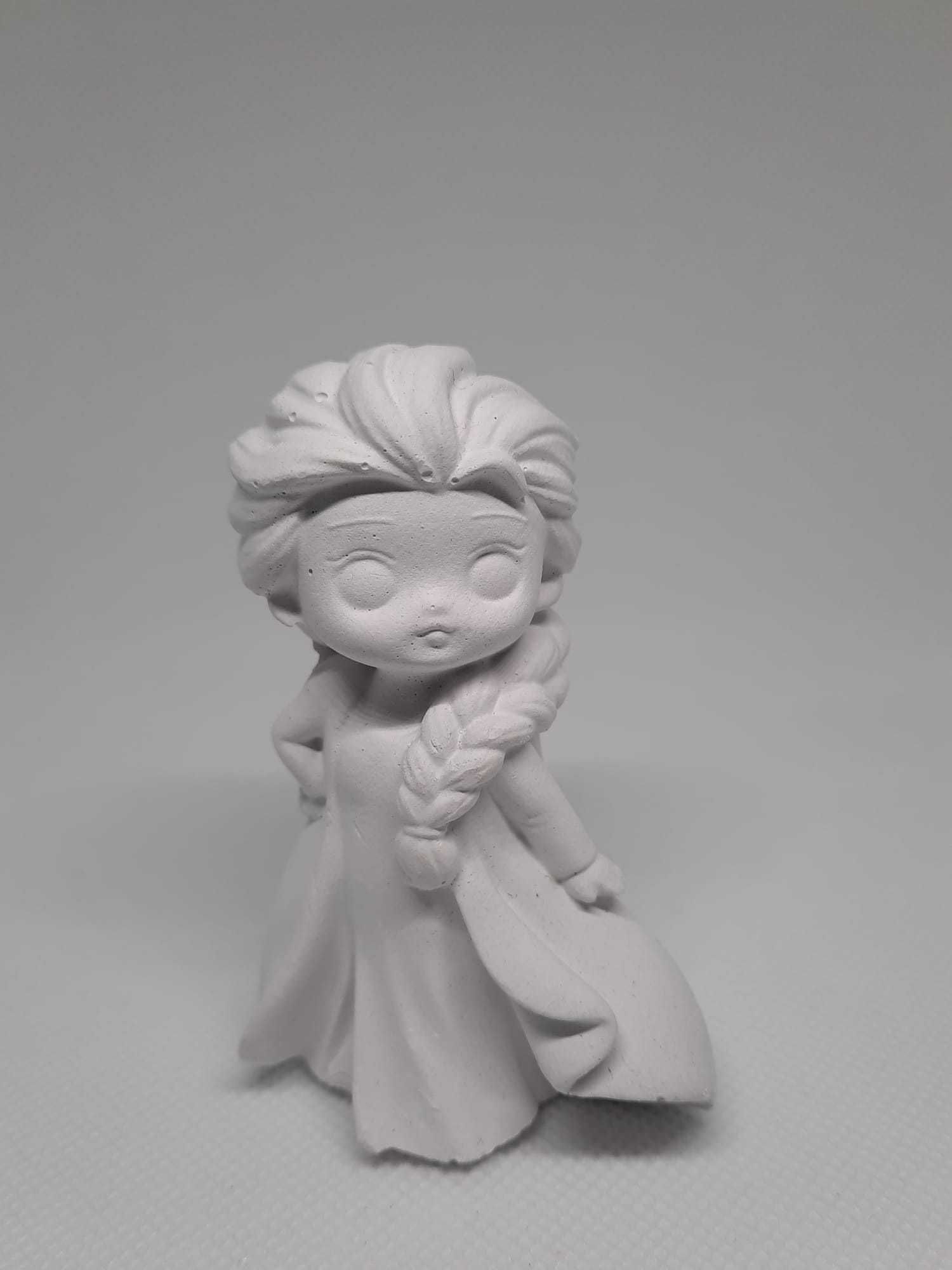 Figurine ipsos 3D - ELSA (pentru pictat si joc de rol)
