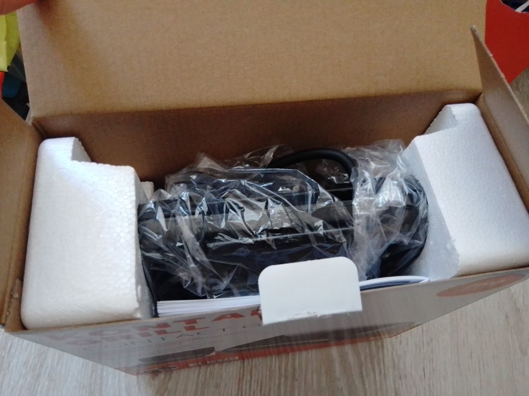Контактен грил 750 W