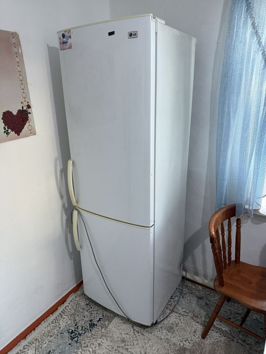 Продам холодильник б/у