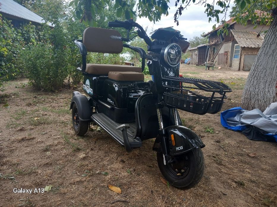 Rdb mini Triciclu electric 3 locuri