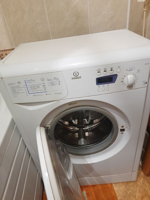 Продам стиральную машинку, в хорошей рабочей форме