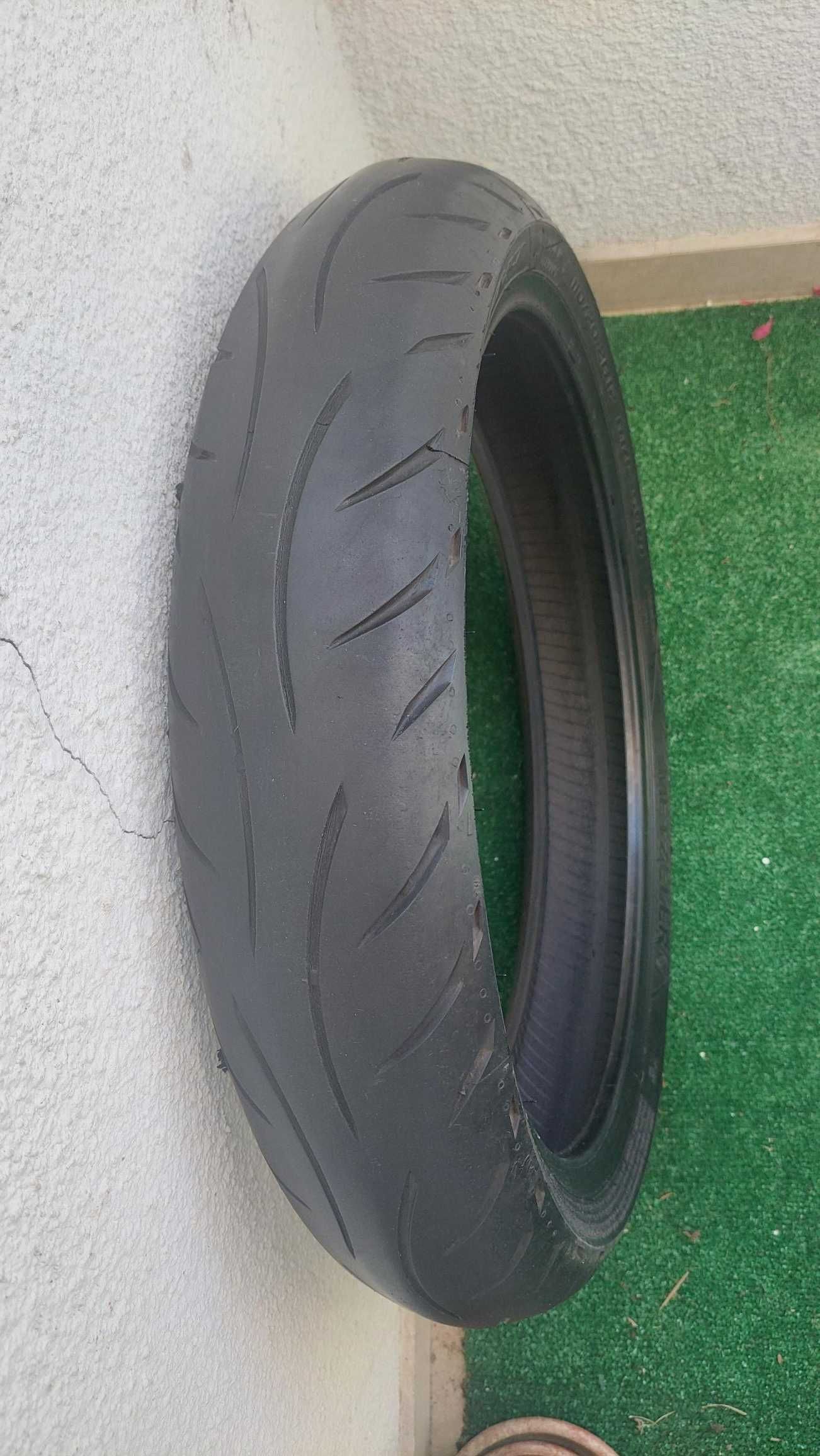 Гуми за мотор 110/70R17 и 150/60R17