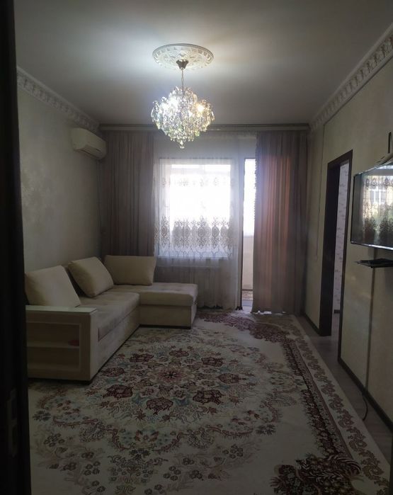 Срочно продаем современный ковер.