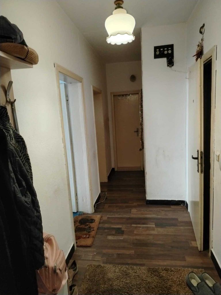 Продава се Двустаен апартамент в Добрич, Център - 85 кв.м за 918 €/кв.м - Снимка #6