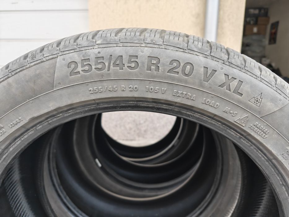 Зимни гуми 255 45 20 Continental