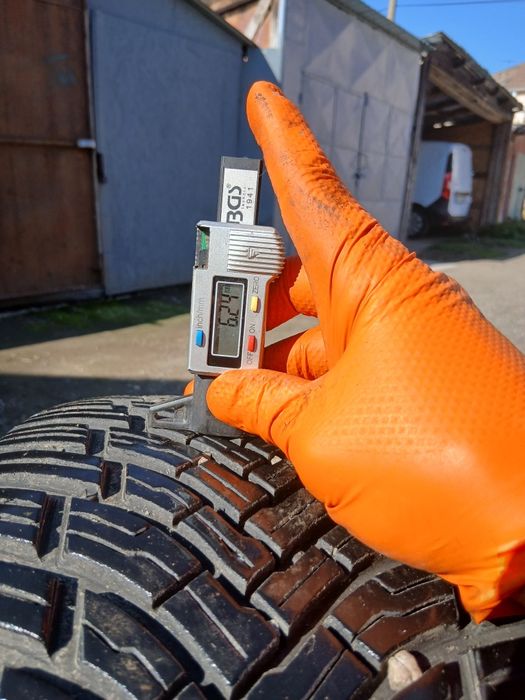 2 cauciucuri all season 225 50 r17 petlas